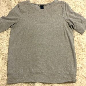 NWOT Ann Taylor flower embroidered fitted top